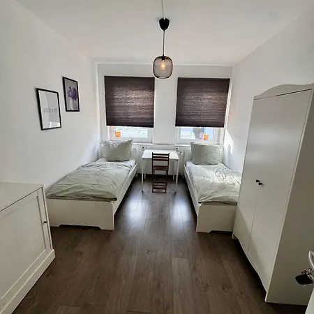 게스트하우스 Doppelzimmer Im Monteurhaus Gemeinschaftsbad Und -kueche