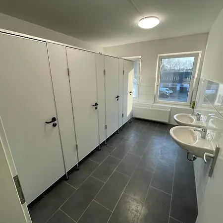 Doppelzimmer Im Monteurhaus Gemeinschaftsbad Und -kueche